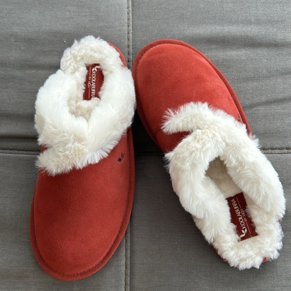Koolaburra by UGG Warm Red Slippers with Faux Fur Lining